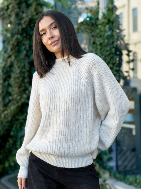 Женский свитер вязаный оверсайз Raglan Sweater бежевый