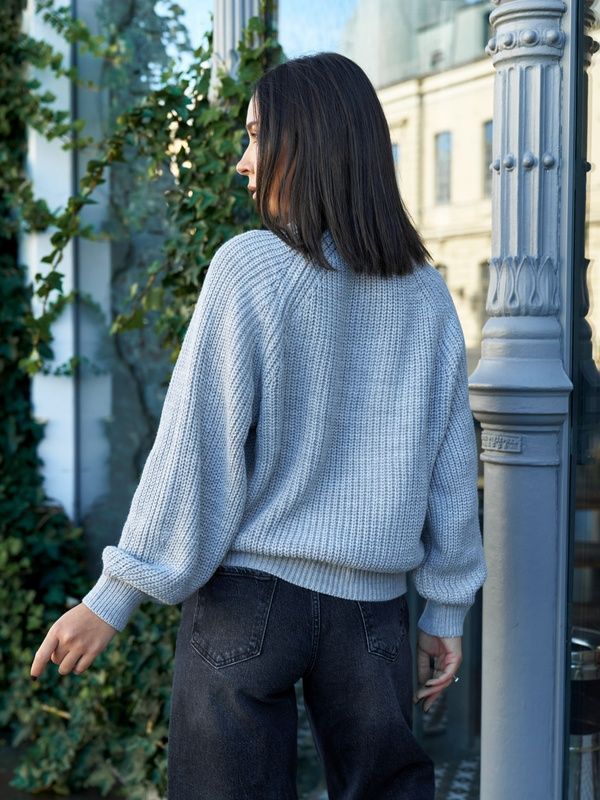 Женский свитер вязаный оверсайз Raglan Sweater серый