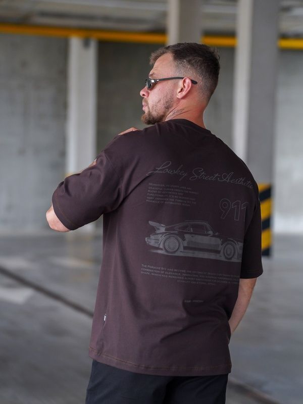 Чоловіча футболка з бавовни оверсайз з принтом Porsche Коричнева